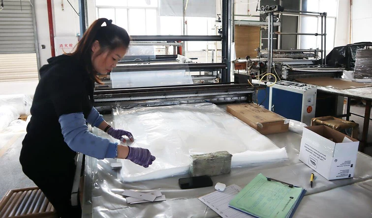 What should be paid attention to in the production of transparent plastic bags What should be paid attention to in the production of transparent plastic bags